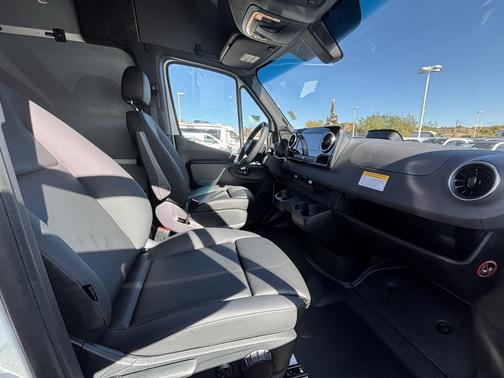 2026 Mercedes-Benz Sprinter 2500 High Roof