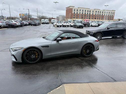 2022 Mercedes-Benz AMG SL 63 Base