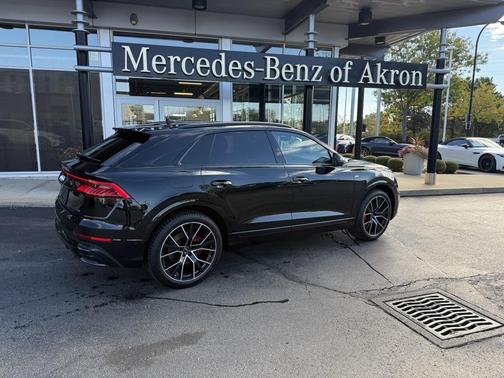 2023 Audi Q8 55 Prestige