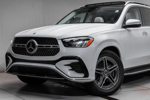 MANUFAKTUR Moonlight White Metallic 2026 Mercedes-Benz GLE 350 4MATIC