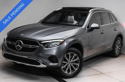 Selenite Grey Metallic 2023 Mercedes-Benz GLC 300 4MATIC
