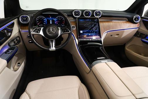 Selenite Grey Metallic 2023 Mercedes-Benz GLC 300 4MATIC