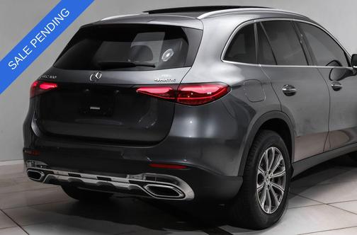 Selenite Grey Metallic 2023 Mercedes-Benz GLC 300 4MATIC