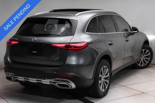 Selenite Grey Metallic 2023 Mercedes-Benz GLC 300 4MATIC