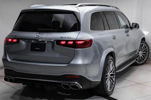 2025 Mercedes-Benz AMG GLS 63 Base