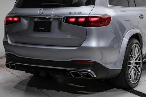 2025 Mercedes-Benz AMG GLS 63 Base