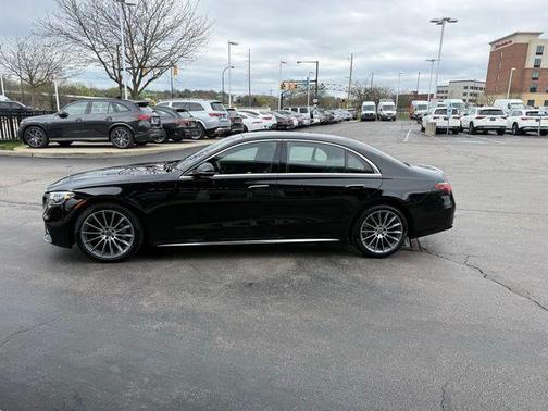 Obsidian Black Metallic 2026 Mercedes-Benz S-Class 4MATIC