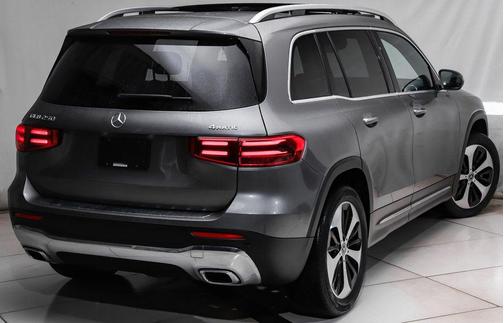 Mountain Grey Metallic 2026 Mercedes-Benz GLB 250 4MATIC