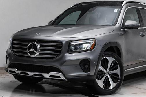 Mountain Grey Metallic 2026 Mercedes-Benz GLB 250 4MATIC