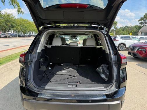 Super Black 2024 Nissan Rogue SV