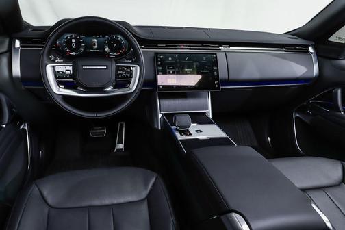 Eiger Grey Metallic 2025 Land Rover Range Rover P530 SE