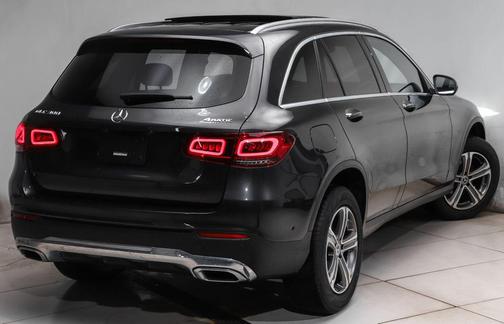 Graphite Gray Metallic 2022 Mercedes-Benz GLC 300 4MATIC