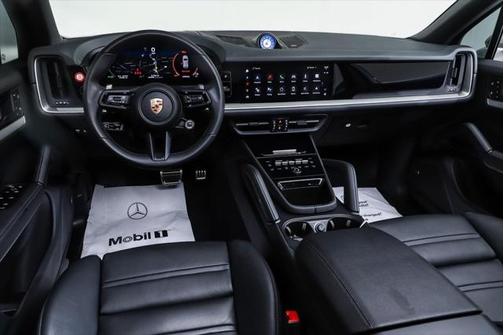 2024 Porsche Cayenne S