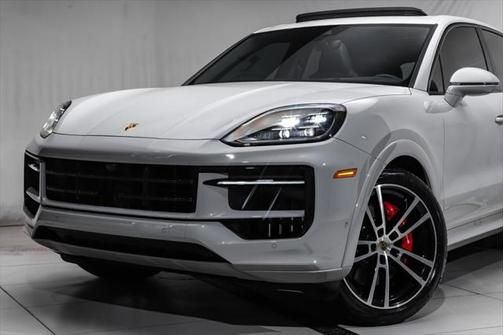 2024 Porsche Cayenne S