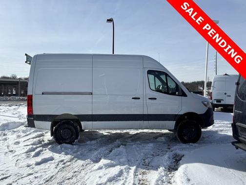 2025 Mercedes-Benz Sprinter 2500 Standard Roof
