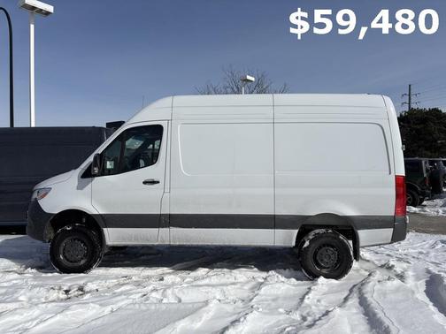2025 Mercedes-Benz Sprinter 2500 Standard Roof