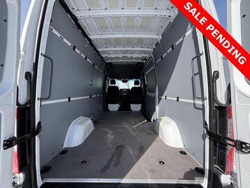 2025 Mercedes-Benz Sprinter 2500 Standard Roof