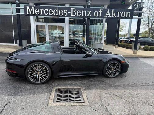 2024 Porsche 911 Targa 4