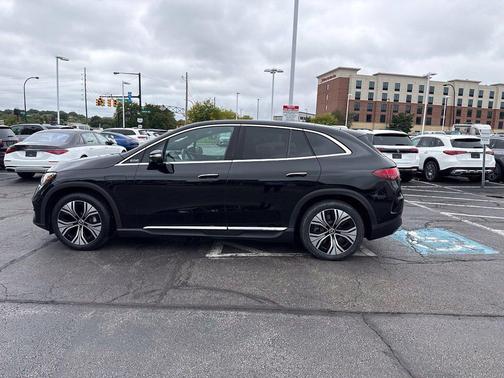 Obsidian Black Metallic 2023 Mercedes-Benz EQE 350 4MATIC