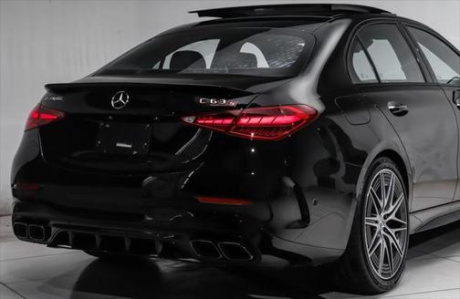2025 Mercedes-Benz AMG C 63 S E Performance