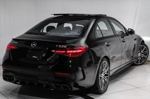 2025 Mercedes-Benz AMG C 63 S E Performance