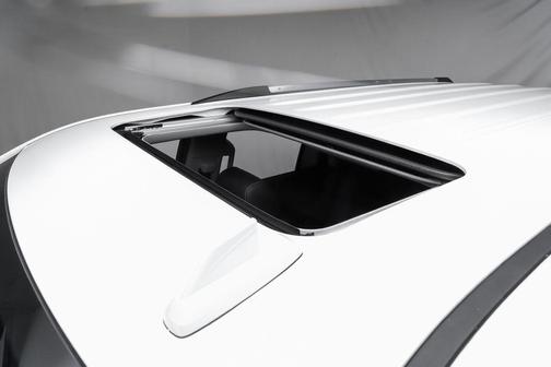 Summit White 2018 Chevrolet Tahoe Premier