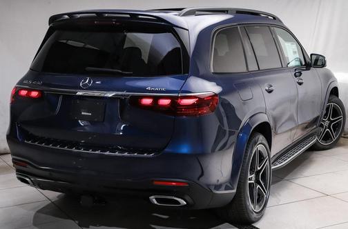2025 Mercedes-Benz GLS 450 4MATIC