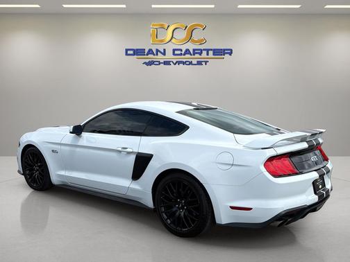 Oxford White 2020 Ford Mustang GT Premium