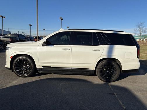 2023 Cadillac Escalade Sport