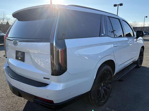 2023 Cadillac Escalade Sport