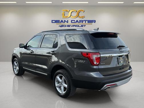 Magnetic Metallic 2017 Ford Explorer XLT