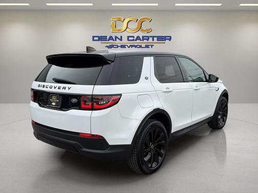 Fuji White 2020 Land Rover Discovery Sport SE