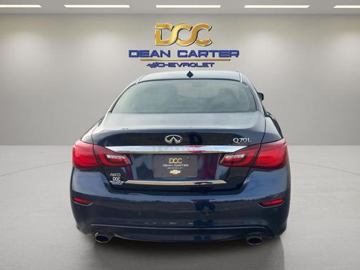 2017 INFINITI Q70L 3.7X