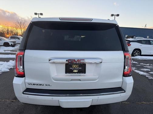 2017 GMC Yukon XL Denali