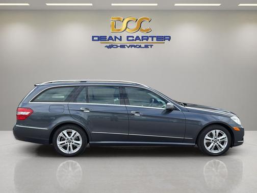 GRAY 2011 Mercedes-Benz E-Class 4MATIC