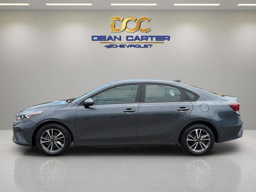 Gravity Gray 2024 Kia Forte LXS