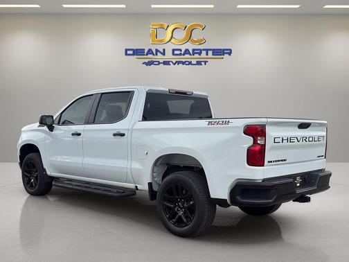 Summit White 2023 Chevrolet Silverado 1500 Custom Trail Boss