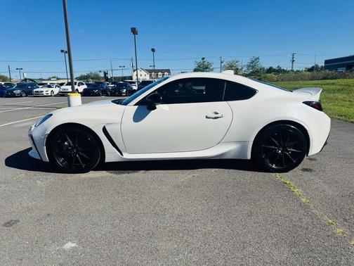 2022 Toyota GR86 Premium