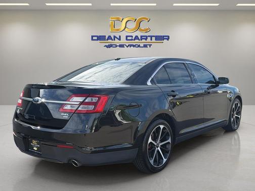 Tuxedo Black Metallic 2014 Ford Taurus SEL
