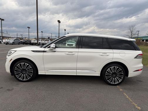 2022 Lincoln Aviator Black Label AWD