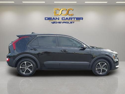 Aurora Black Pearl 2025 Kia Niro LX