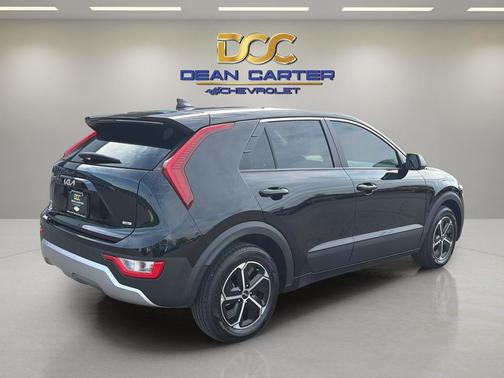 Aurora Black Pearl 2025 Kia Niro LX