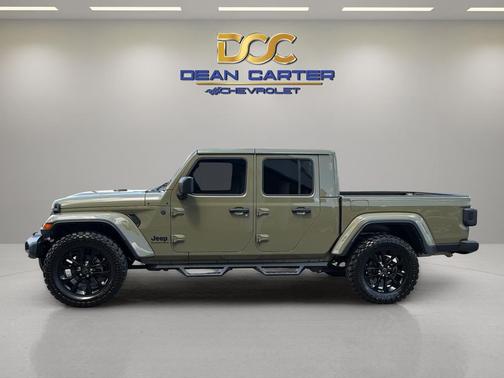 41 2025 Jeep Gladiator Nighthawk