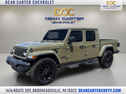 41 2025 Jeep Gladiator Nighthawk