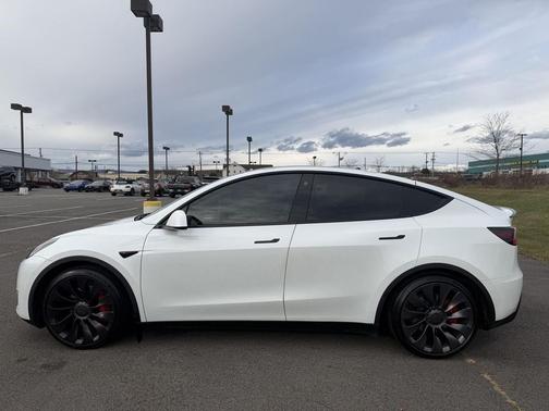 2022 Tesla Model Y Performance Dual Motor All-Wheel Drive