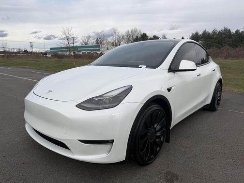 2022 Tesla Model Y Performance Dual Motor All-Wheel Drive