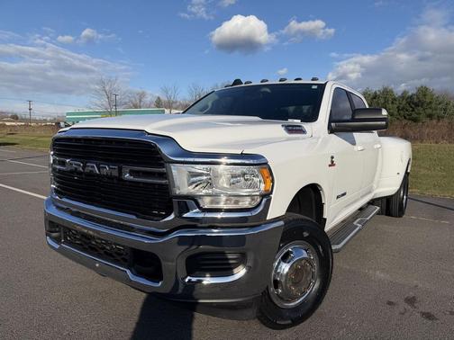 2020 RAM 3500 Big Horn Crew Cab 4x4 8' Box