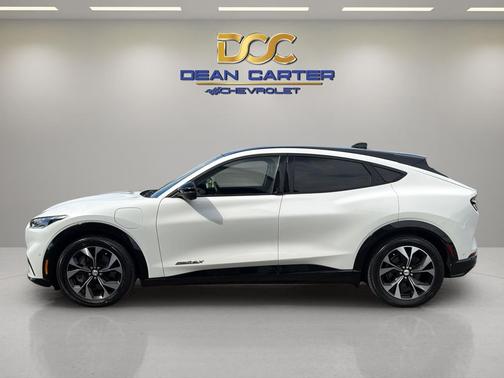 Star White Metallic Tri-Coat 2021 Ford Mustang Mach-E Premium