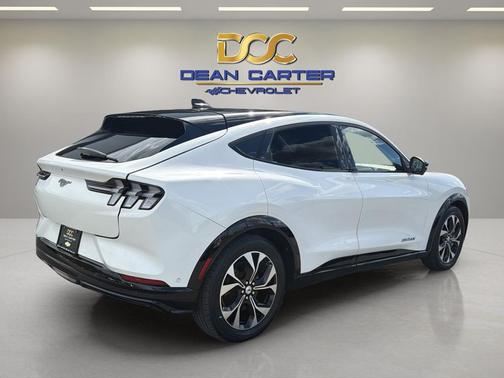 Star White Metallic Tri-Coat 2021 Ford Mustang Mach-E Premium