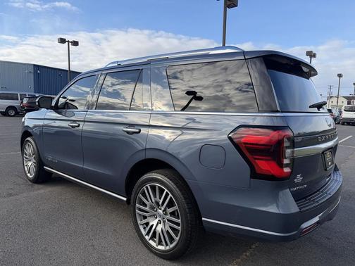 2022 Ford Expedition Platinum